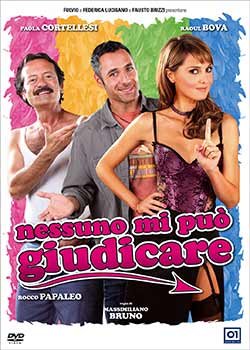 Nessuno mi può giudicare (2011)